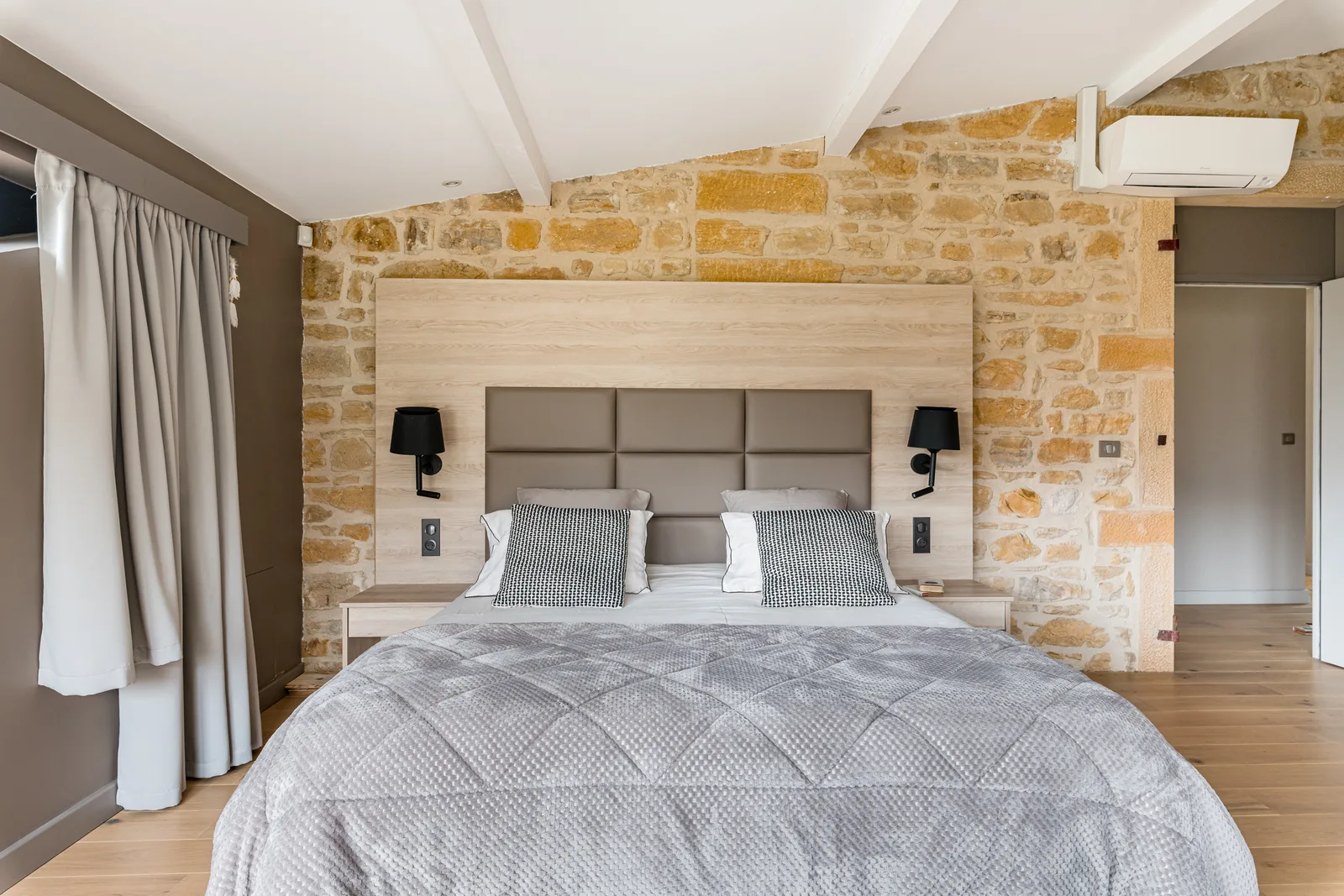 Chambre 1 — vue principale